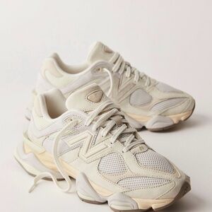 NWOT New Balance 9060 Sneakers